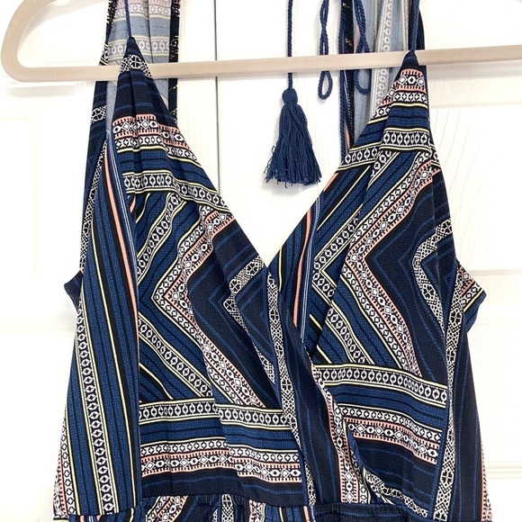 NWT BCBGeneration Navy-Multi Printed Cutout Back Jumpsuit w/ Pockets Medium - Picture 4 of 11